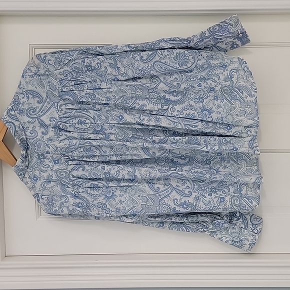 Ann Taylor button down size M - Picture 2 of 4